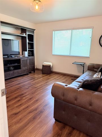 29757 Farmbrook Villa Lane, Southfield, MI 48034