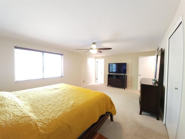 29757 Farmbrook Villa Lane, Southfield, MI 48034