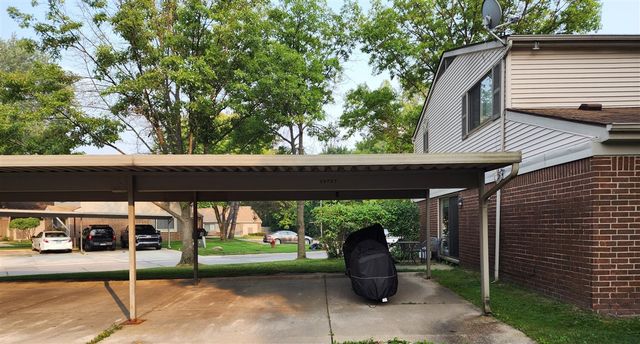 29757 Farmbrook Villa Lane, Southfield, MI 48034