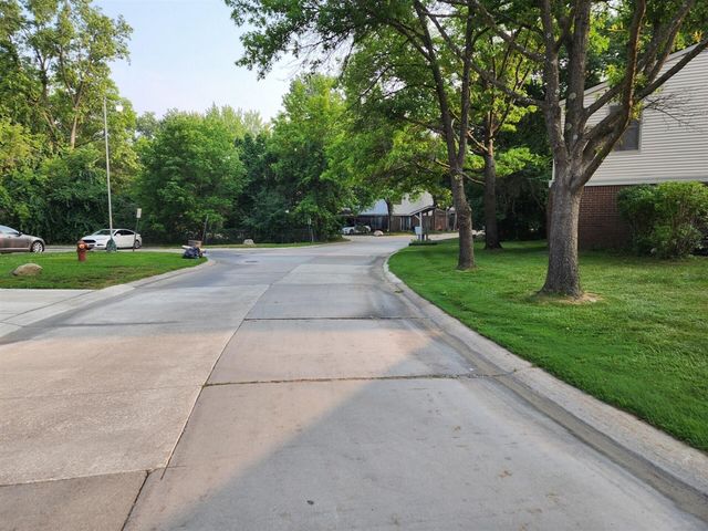 29757 Farmbrook Villa Lane, Southfield, MI 48034