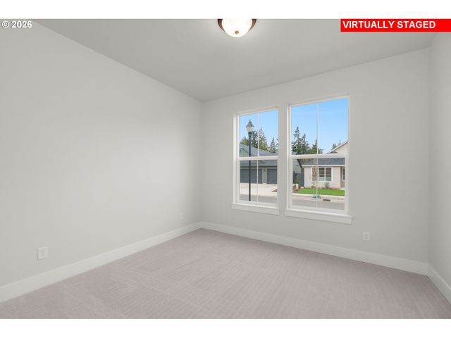 16135 SERRES FARMS Way, Oregon City, OR 97045