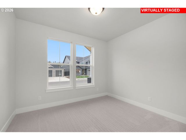 16135 SERRES FARMS Way, Oregon City, OR 97045