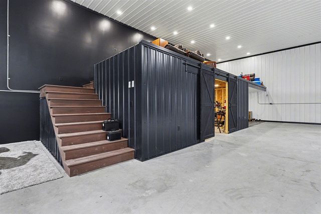 17895 Marl Lake Road, White Pigeon, MI 49099