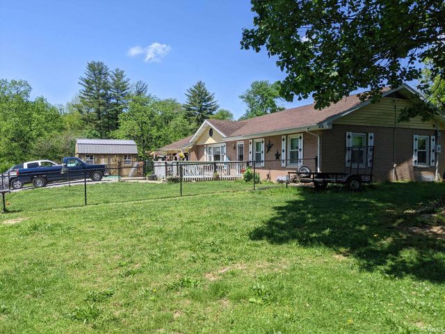 7114 Locust Lake West Drive, Spencer, IN 47460