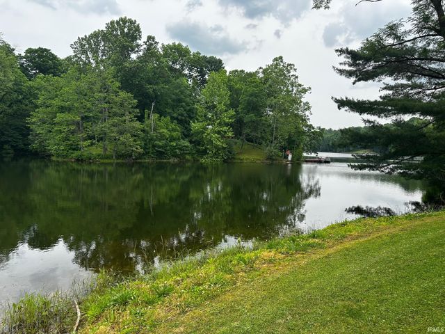 7114 Locust Lake West Drive, Spencer, IN 47460