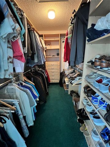 1401 NW 187th Ave, Pembroke Pines, FL 33029