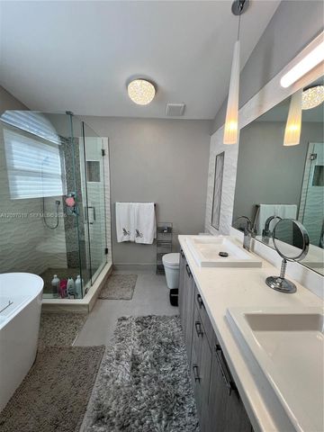 1401 NW 187th Ave, Pembroke Pines, FL 33029