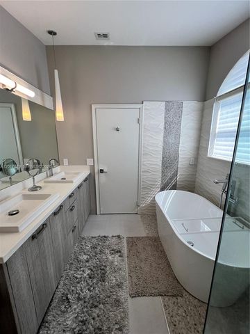 1401 NW 187th Ave, Pembroke Pines, FL 33029