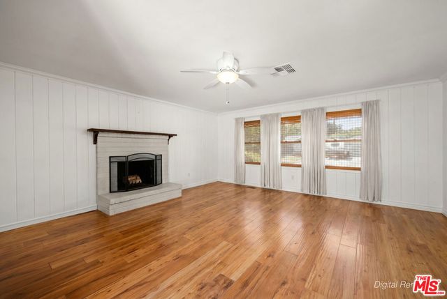 17031 Enadia Way, Lake Balboa, CA 91406