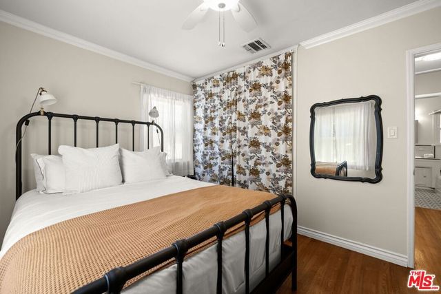 17031 Enadia Way, Lake Balboa, CA 91406