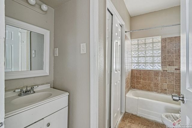 119 Cincinnati, San Antonio, TX 78201