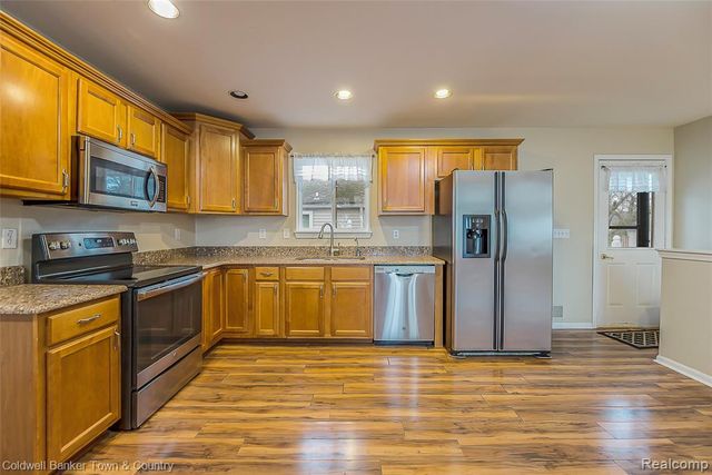 3268 Orchard Drive, Pinckney, MI 48169