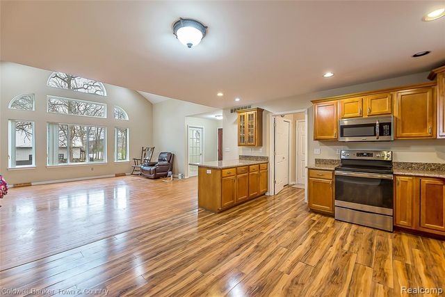 3268 Orchard Drive, Pinckney, MI 48169