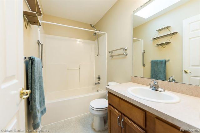 3268 Orchard Drive, Pinckney, MI 48169
