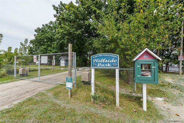 3268 Orchard Drive, Pinckney, MI 48169