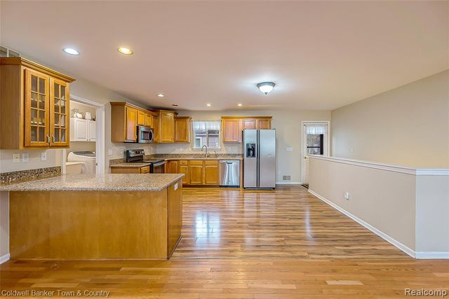3268 Orchard Drive, Pinckney, MI 48169