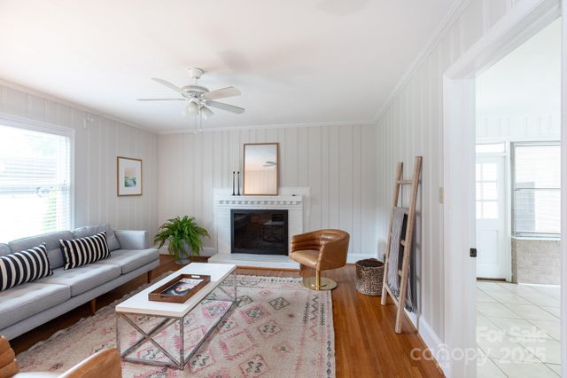 4643 Addison Drive, Charlotte, NC 28211