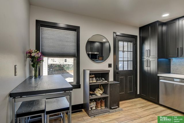 7352 La Vista Drive, La Vista, NE 68128