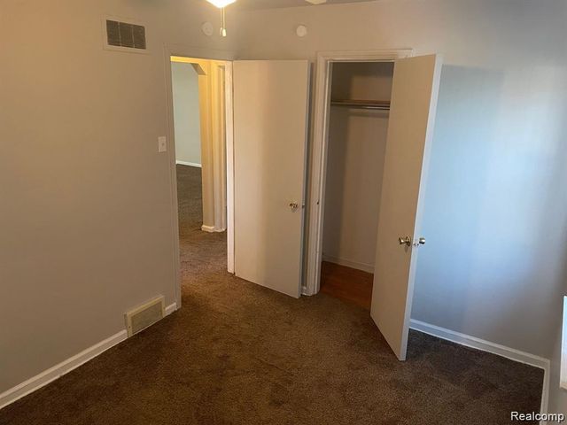 7243 Timken Avenue, Warren, MI 48091