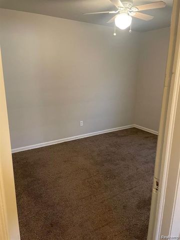 7243 Timken Avenue, Warren, MI 48091