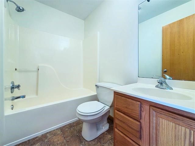 1490 Fawn Drive, North Liberty, IA 52317