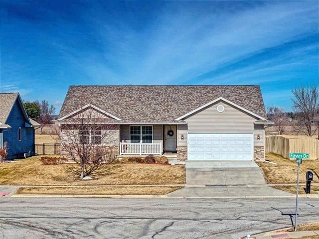 1490 Fawn Drive, North Liberty, IA 52317