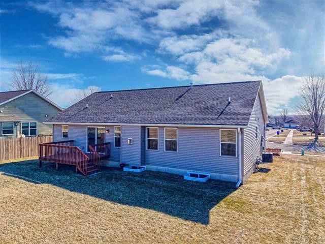 1490 Fawn Drive, North Liberty, IA 52317