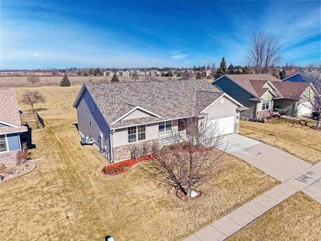 1490 Fawn Drive, North Liberty, IA 52317