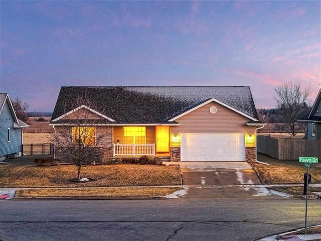 1490 Fawn Drive, North Liberty, IA 52317