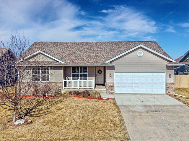 1490 Fawn Drive, North Liberty, IA 52317