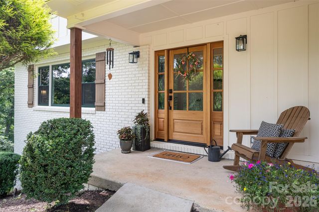 24 Audubon Drive, Asheville, NC 28804