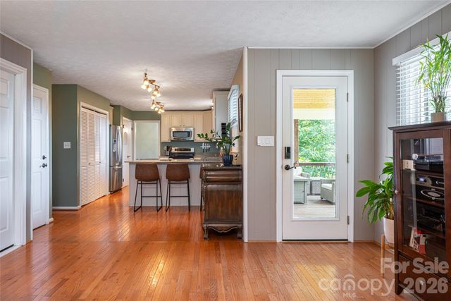 24 Audubon Drive, Asheville, NC 28804