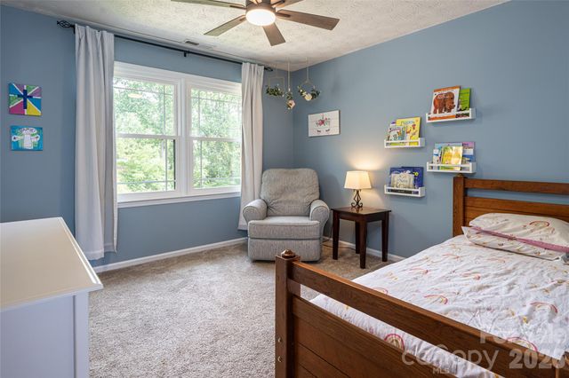 24 Audubon Drive, Asheville, NC 28804