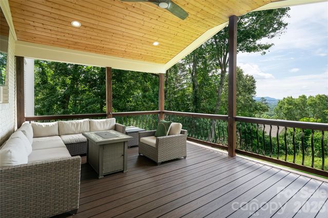 24 Audubon Drive, Asheville, NC 28804