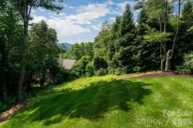 24 Audubon Drive, Asheville, NC 28804