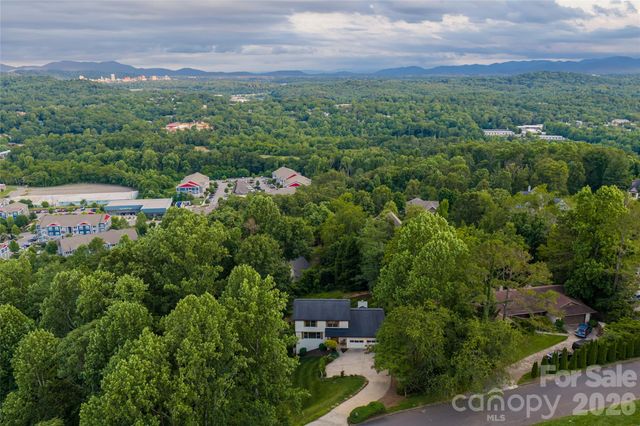 24 Audubon Drive, Asheville, NC 28804