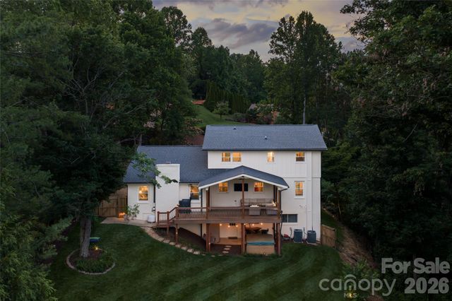 24 Audubon Drive, Asheville, NC 28804