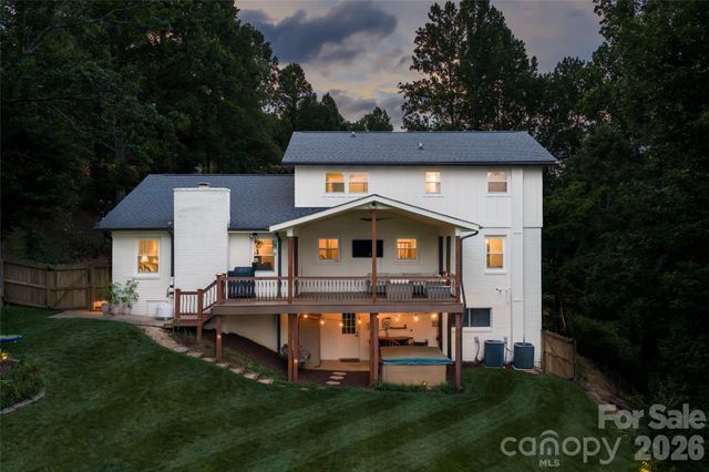 24 Audubon Drive, Asheville, NC 28804