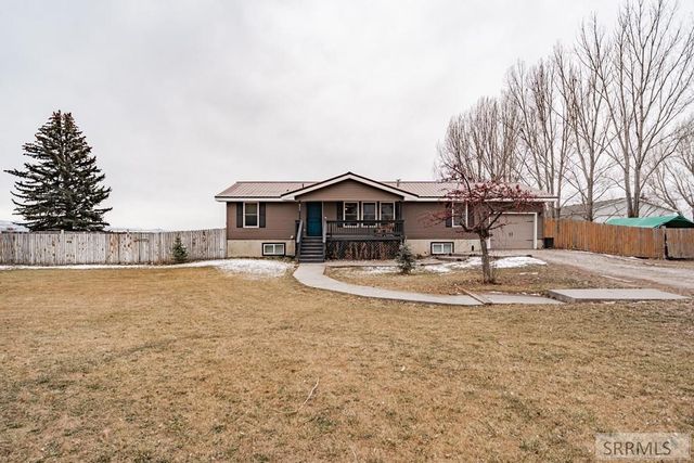 835 E 1400 N, Shelley, ID 83274