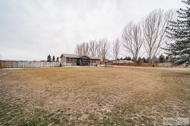 835 E 1400 N, Shelley, ID 83274