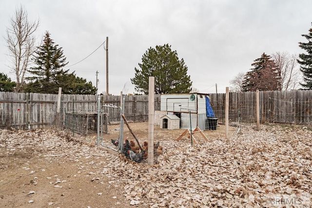 835 E 1400 N, Shelley, ID 83274