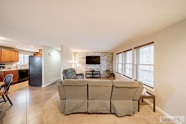 835 E 1400 N, Shelley, ID 83274