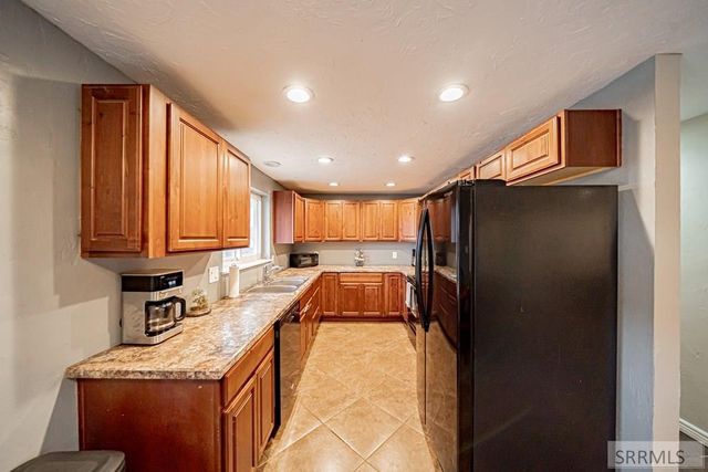 835 E 1400 N, Shelley, ID 83274