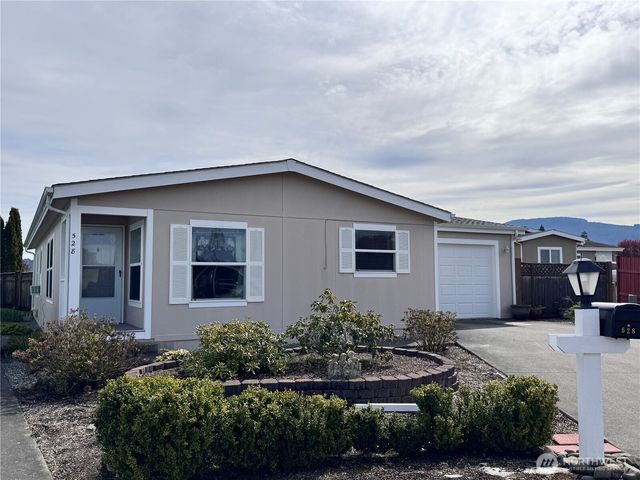 528 N 7th Avenue, Sequim, WA 98382