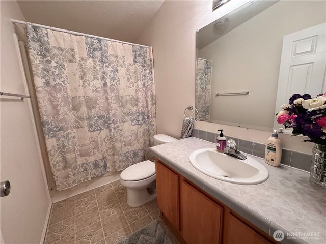 528 N 7th Avenue, Sequim, WA 98382