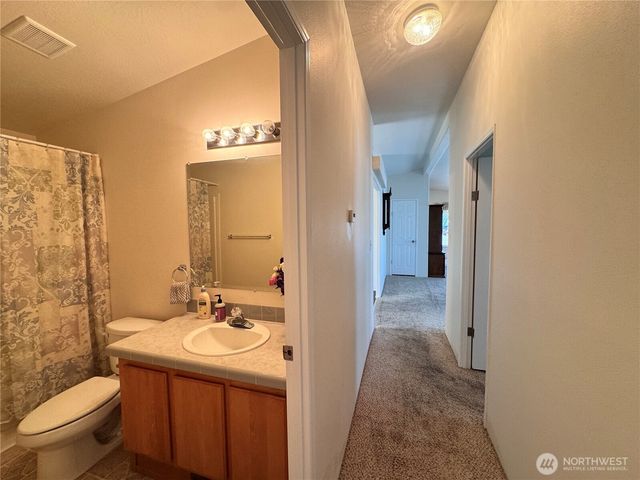 528 N 7th Avenue, Sequim, WA 98382