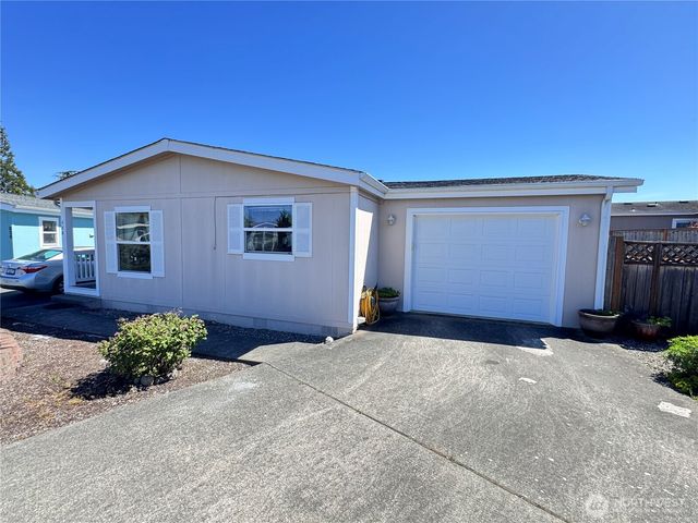528 N 7th Avenue, Sequim, WA 98382