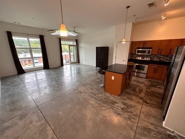 560 Dutch Valley NE Road 2413, Atlanta, GA 30324