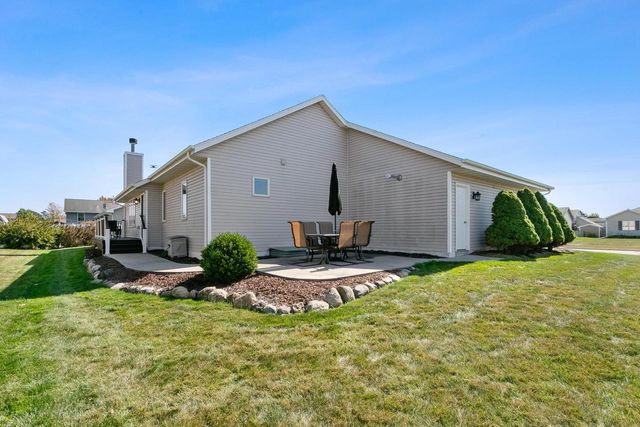 4229 Baybrook Drive, Janesville, WI 53546