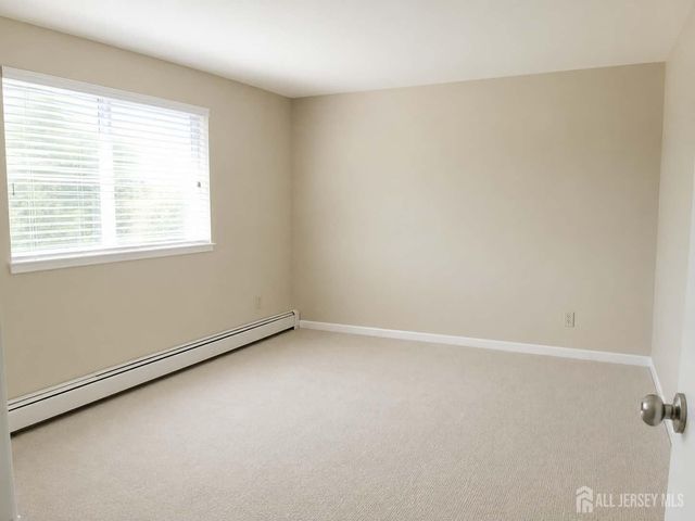 289 Main Street 4R, Spotswood, NJ 08884